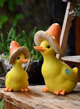 卡通新款小鸭子摆件家居饰品花园庭院客厅电视柜玄关装饰工艺品