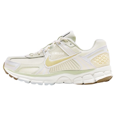 耐克女子缓震透气跑步鞋