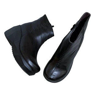 一席之地女鞋2022秋冬新品简约百搭短靴舒适休闲厚底坡跟增高牛皮