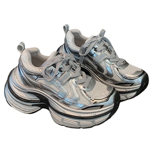 YOUNGER LURE老爹鞋女款2026新款今年流行爆款小个子运动厚底增高