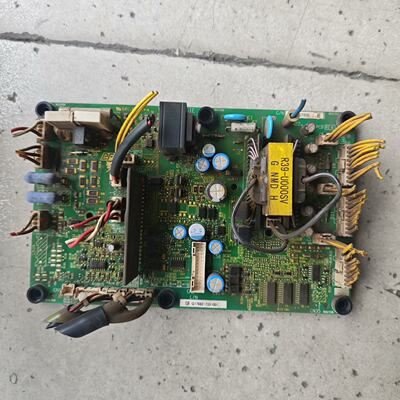 溢价-安川变频器驱动板电源板YPHT31637-1E 。成