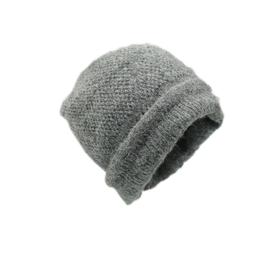 含羊毛灰色针织堆堆帽子女款