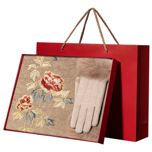 羊毛围巾手套两件套2026冬季高档保暖加厚礼盒送妈妈长辈生日礼物