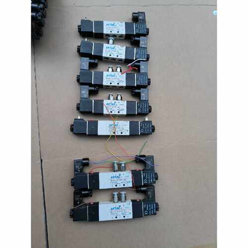 在线议价4V120-06(3)4V130C-M5(2)亚德客电磁阀，