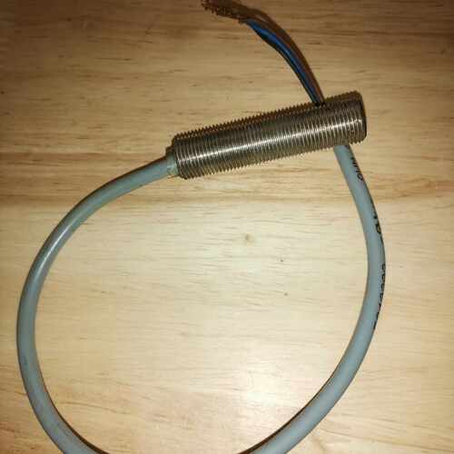 议价BES03PT巴鲁夫BALLUFF传感器 BES M12MI