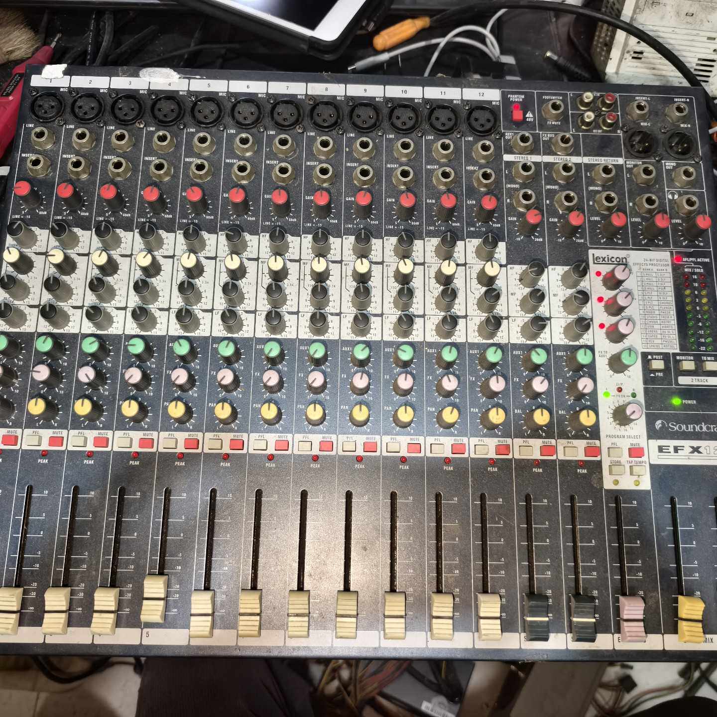 声艺SOUNDCRAFTEFX12调音台12路带莱