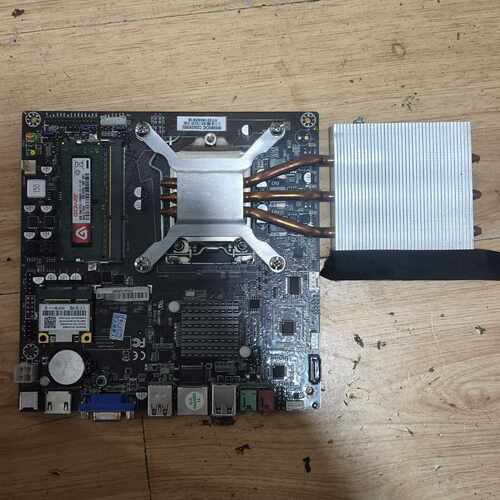 议价出闲置一体机主板加，配置CPU  英特尔i3-4150  带维修