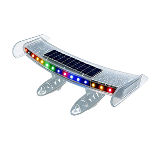 汽车尾翼新款太阳能警示灯流水七彩小灯防水爆闪LED轿车改装尾部