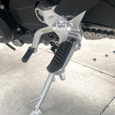 CFMOTO春风800NK脚踏 原厂配件450NK前后脚蹬座搁脚 675NK脚踏板