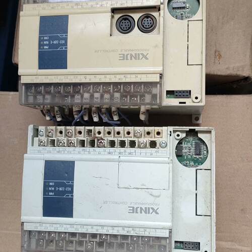 询价-信捷XC2-32R-E  ，实物图，外壳都有点破损，