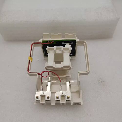 LX1D8M7 接触器220V，全新原装，现货