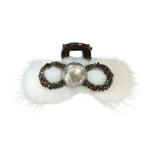 毛绒抓夹蝴蝶结黑色冬季毛茸茸夹子头花韩国优雅气质短发鲨鱼夹