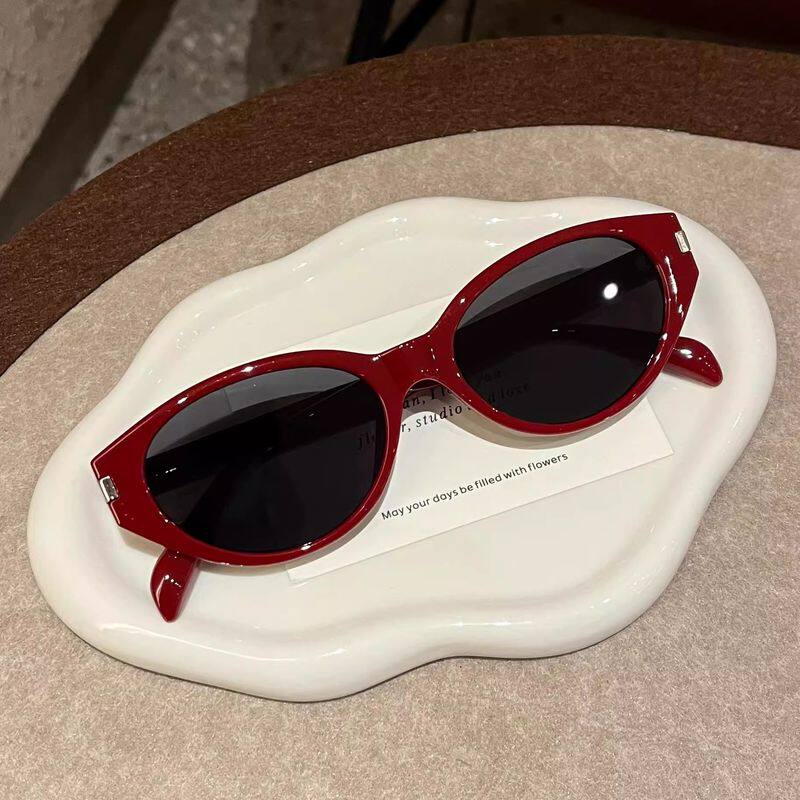 韩版2025新款猫眼复古安可拉红色墨镜女潮可配近视防紫外线太阳镜