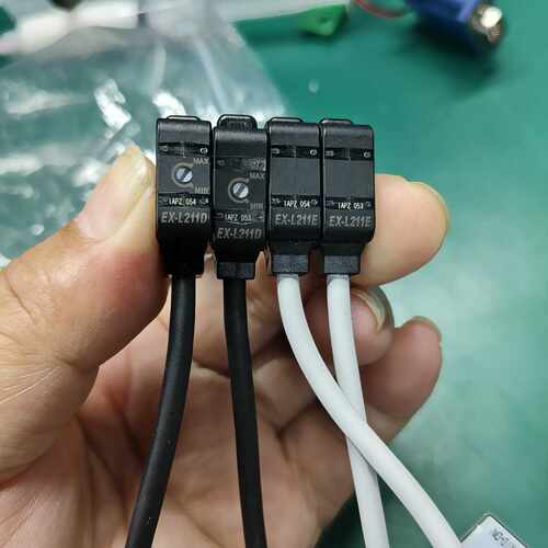 松下激光传感器EX-L211D/EX-L211E，，