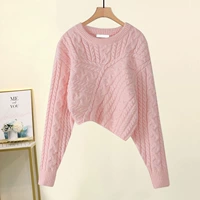 Красный свитер