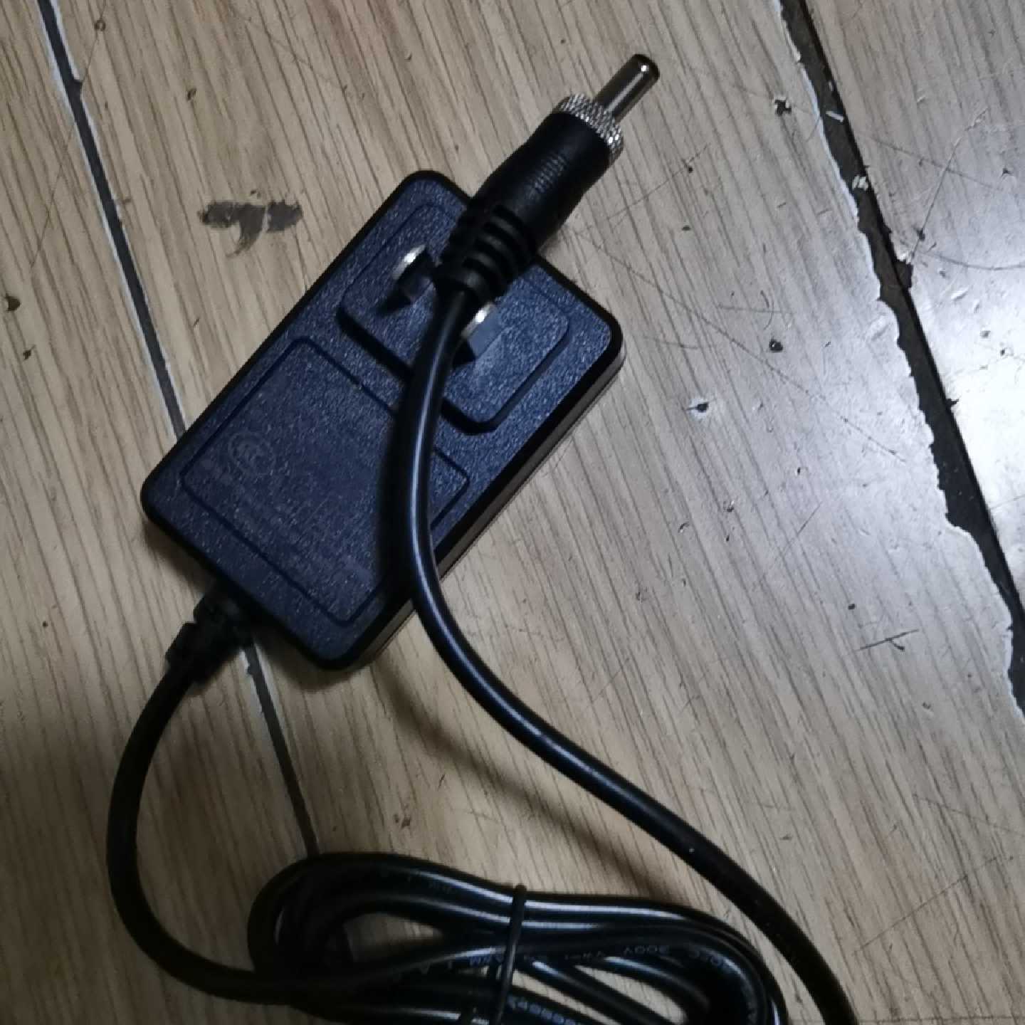 5v3a 电源 带锁防脱拉DC公电源插座连接线,5521
