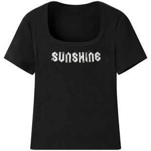 太平鸟U领正肩字母T恤女短袖夏新款修身合体时尚显瘦针织上衣