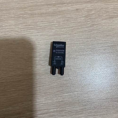 议价施耐德系列RXM040W保护插件电容电阻