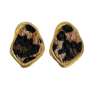 秋冬美拉德法式气质豹纹不规则几何耳钉独特马毛绒斑点耳环耳饰品