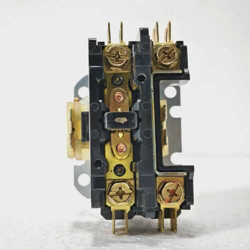 产品无限310015U2635接触器1P30FLA208240V交流电线圈批量2件