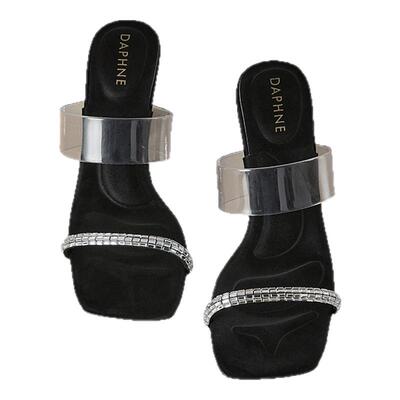 达芙妮2026新款高跟凉鞋