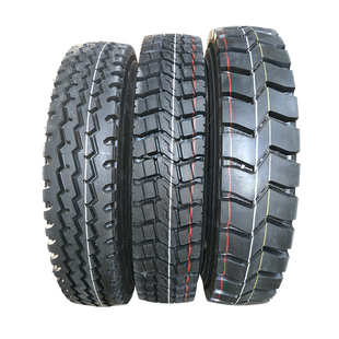 全钢丝825 750 700 650 600轻卡900客车R16R15R14R20真空货车轮胎