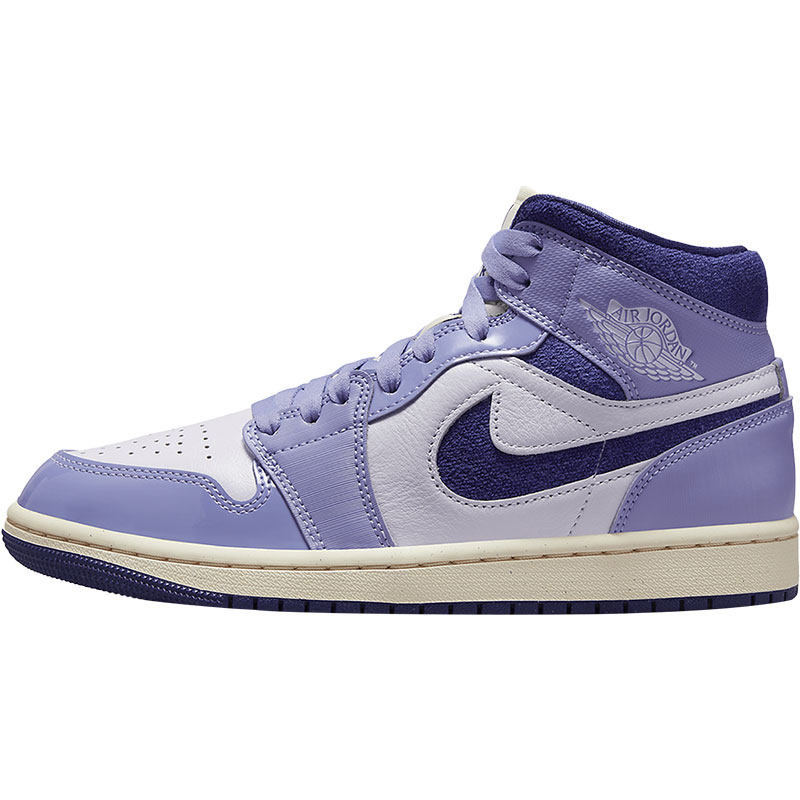 耐克AIRJORDAN1女士篮球鞋