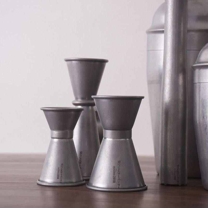 复古不锈钢调酒器鸡尾酒量杯手摇杯三段式克盎司调酒酒壶杯雪调酒