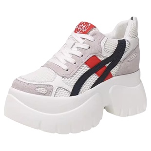 白色厚底老爹鞋女款2026春秋新款超火8cm增高配阔腿裤休闲运动鞋