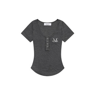 mucent标志按扣T恤白色短袖上衣女夏2025新款正肩显瘦修身设计感