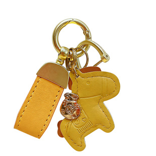 精致小马钥匙扣马上有钱皮质汽车挂件创意包包挂饰高级感钥匙挂饰