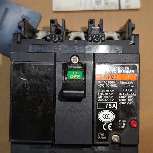 询价-FA断路器EA103C，75A三相，，成色还