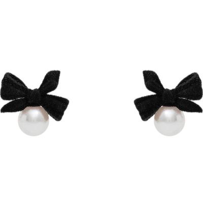 小巧气质蝴蝶结珍珠款耳环