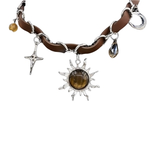 chocker/.美拉德棕色炽烈太阳星芒项圈小众设计复古辣妹颈链男女