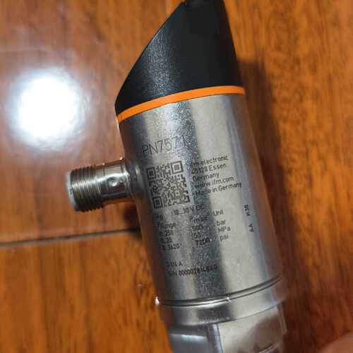 咨询后拍IFM易福门PN7571压力传感器，德国原装，带LCD显示屏