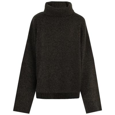 又飒又暖的廓形感大毛衣