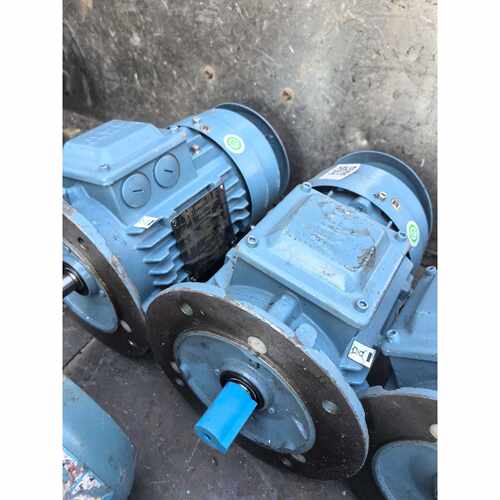 〔议价-可维修〕ABB三相异步电动机 0.55kw 1446转 380v/5 工业自