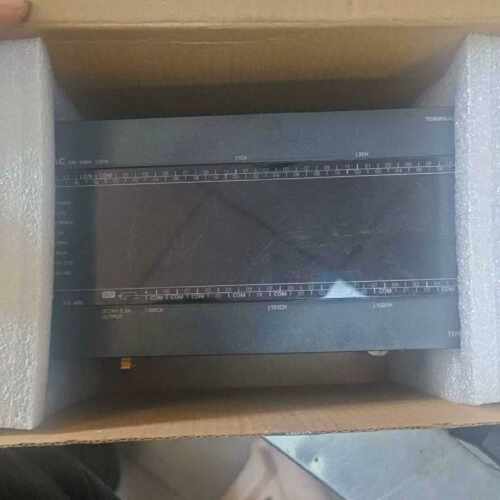 议价CP2E-CPUY2功能包好，成色漂亮，实物拍摄，适合