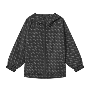 多多家男童满印外套户外2026新款春秋款儿童男孩洋气印花连帽上衣