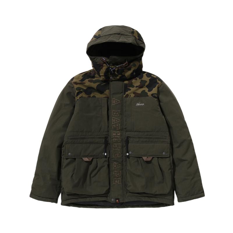 BAPE迷彩拼接图案连帽羽绒服