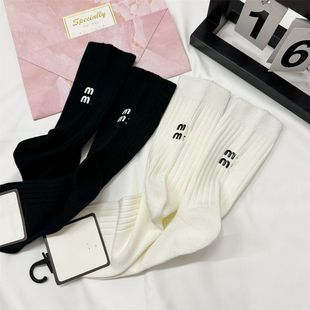 网红白色长筒袜 欧货女袜黑白百搭字母烫印潮袜ins时尚 春季 新款