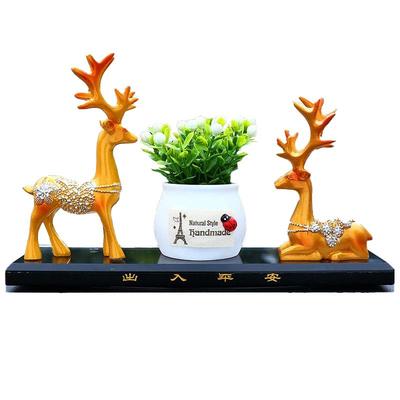 一鹿平安高档时尚汽车摆件