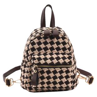 春夏今年流行爆款双肩包女2025新款时尚呢子小众背包旅行迷你小包