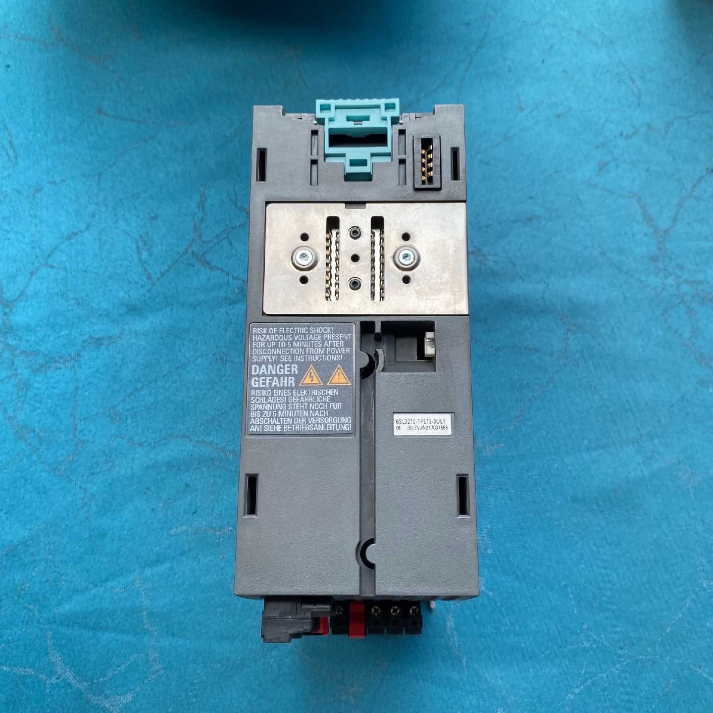6SL32101PE123UL1变频器盒说齐