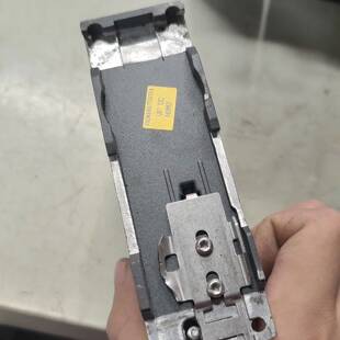 〔议价-可维修〕西门子交换机  摄   外壳破了
