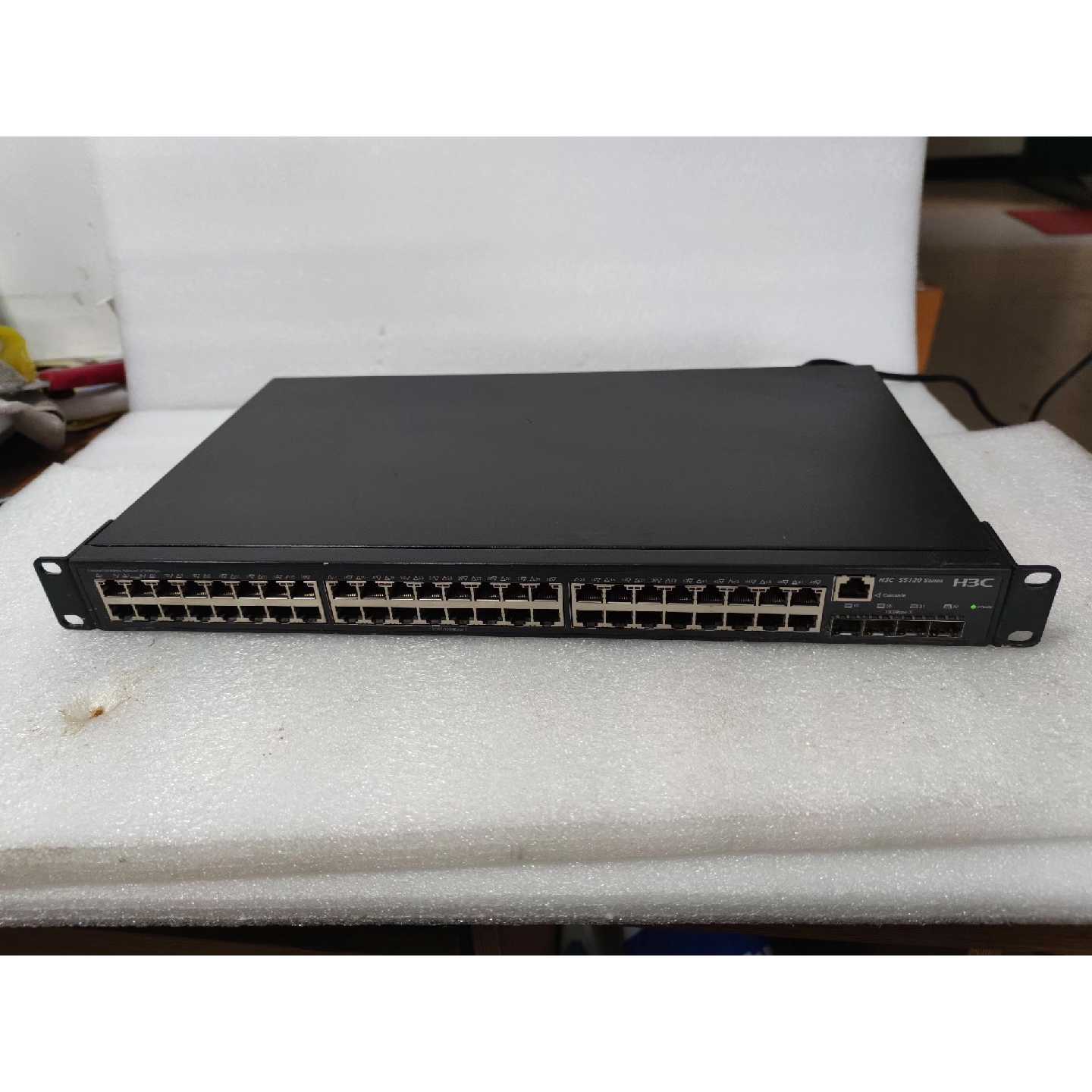 华三H3C S5120-52P-SI 交换机，48口千兆，4议价