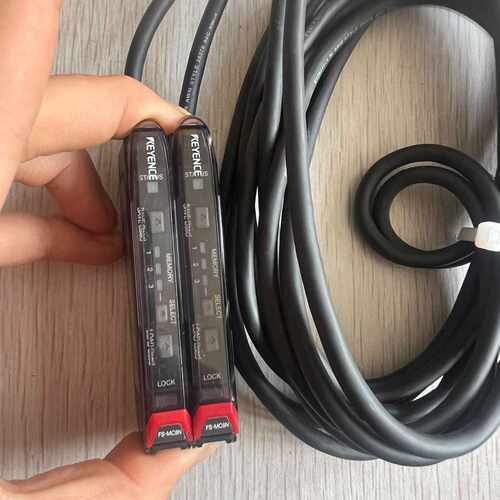 询价-KEYENCE基恩士FS-MC8N   数字光纤放大器传感器-可维修