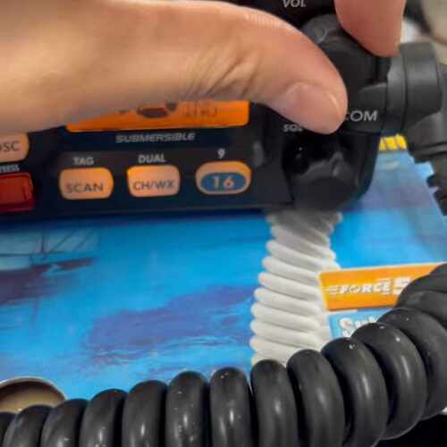 ICOM IC-M304甚高频 准新机 主机支架电源线手议价