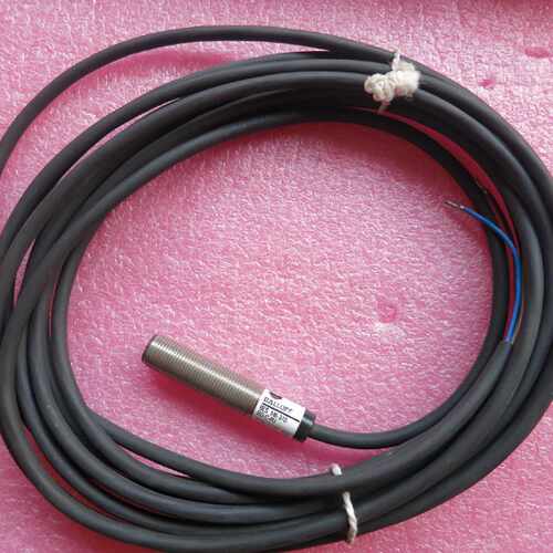 议价全新原装正品无包装BALLUFF BES 516-370-BO-C-PU 现货