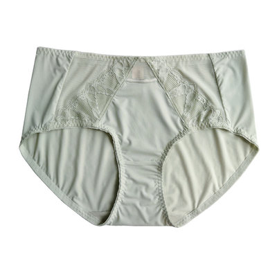舒适=温润触感+棉底裆+蕾丝点缀